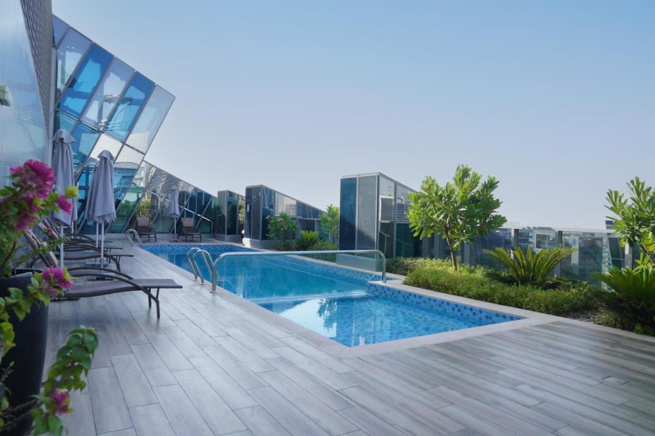 Lusso Hometels J One Business Bay Dubai Bagian luar foto