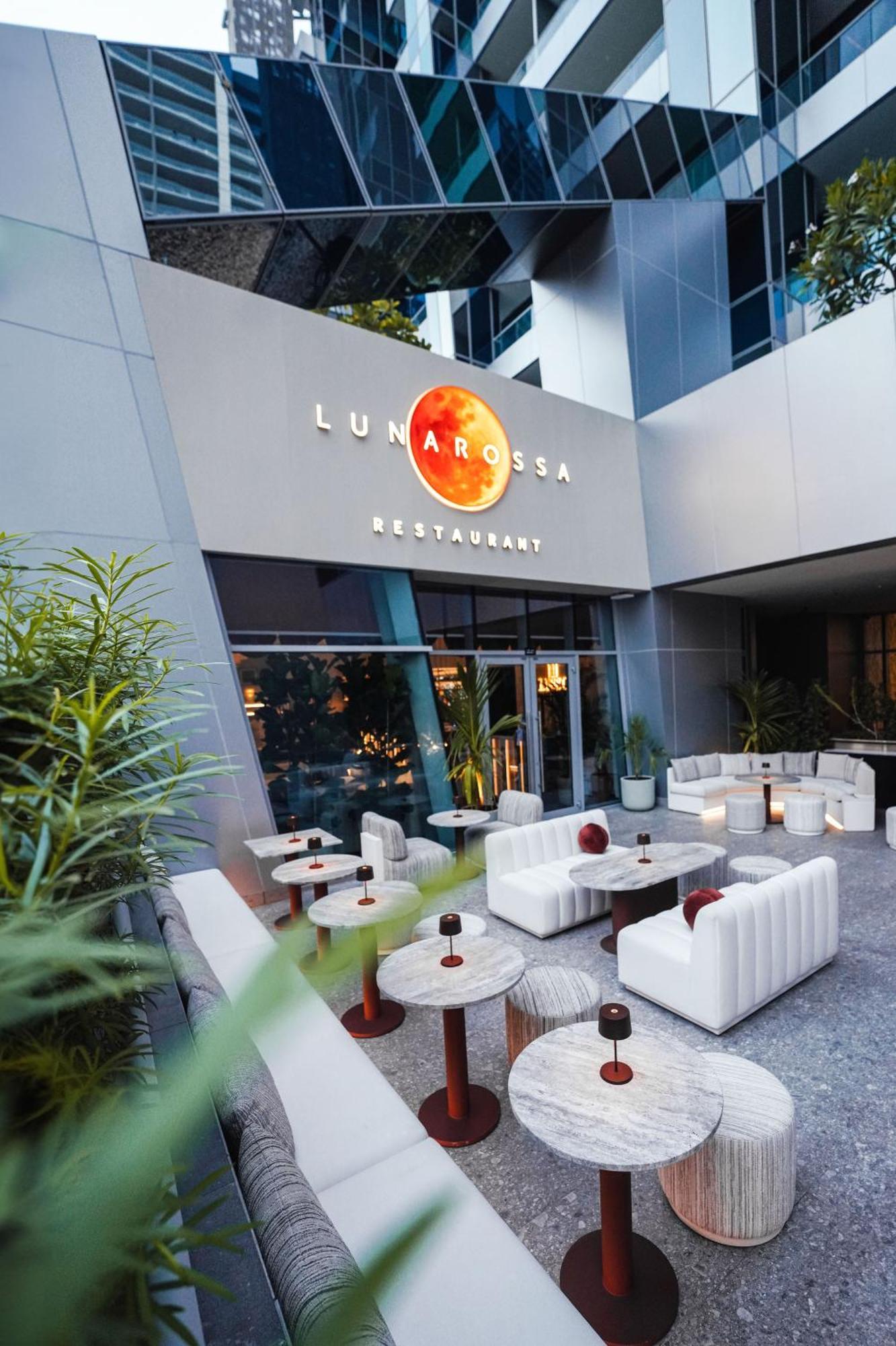 Lusso Hometels J One Business Bay Dubai Bagian luar foto
